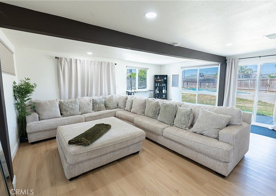 1st image of 10955 Abby Ln