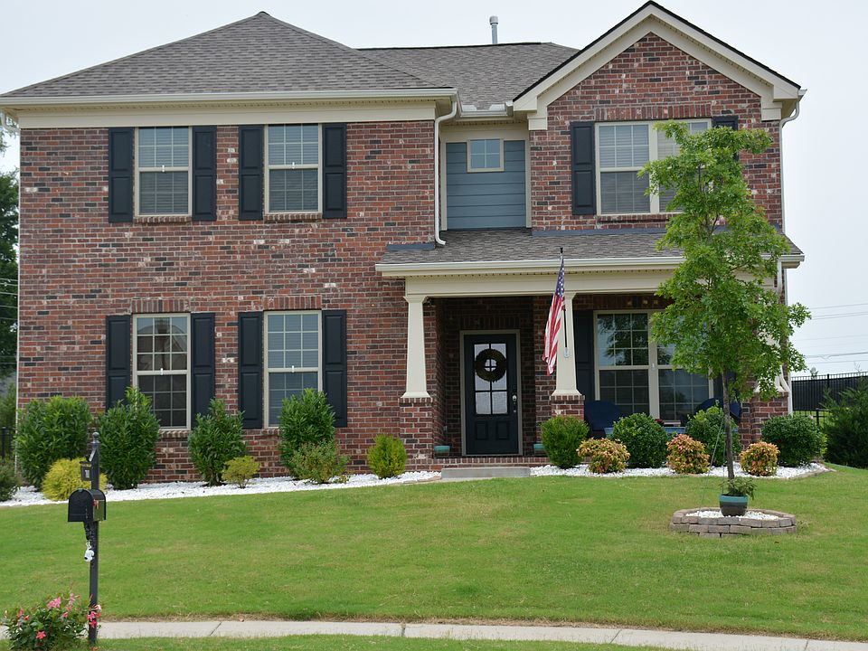 2nd image of 7011 San Gilberto Ct