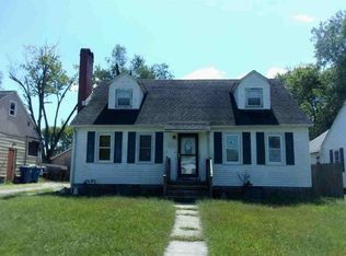 153 E Glenwood Ave, Olney, IL 62450