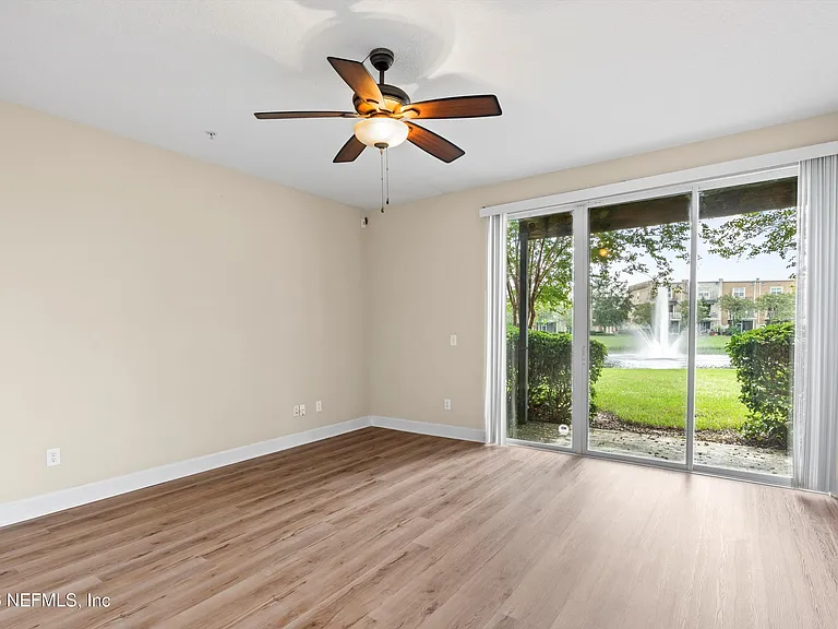 4368 Ellipse Dr — Photo 3