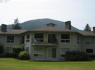 68712 E Fairway Ave, Welches, OR 97067