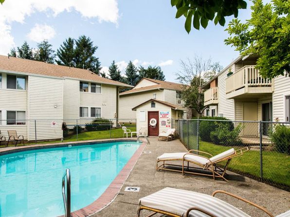 23900 SE Stark St APT 101