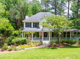 1590 Sandpoint Dr NE, Roswell, GA 30075