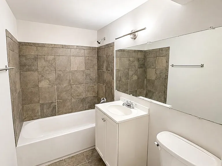7521 Spring Lake Dr #B1 — Photo 11
