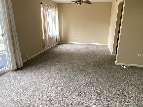 4th image of 37283 Charter Oaks Blvd