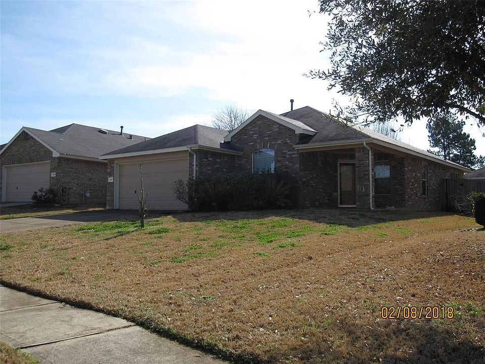 1st image of 18839 Cluster Oaks Dr