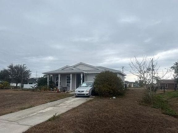 2nd image of 3021 NE 2nd Ave