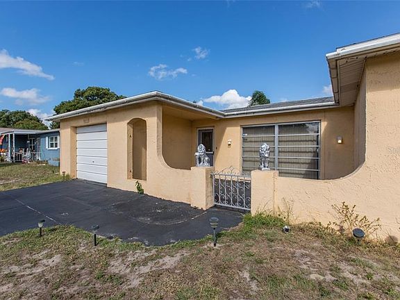 4th image of 8053 Colrain Dr