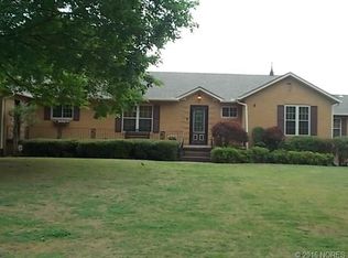 1007 SE 7th St, Wagoner, OK 74467