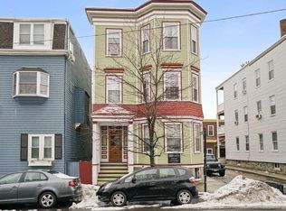 671 E 8th St, South Boston, MA 02127