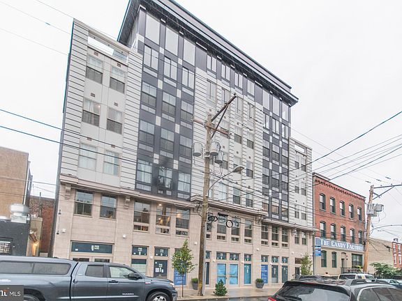 2nd image of 1133 E Columbia Ave #408