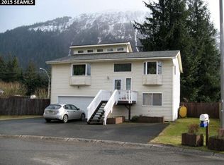 8505 E Valley Ct, Juneau, AK 99801