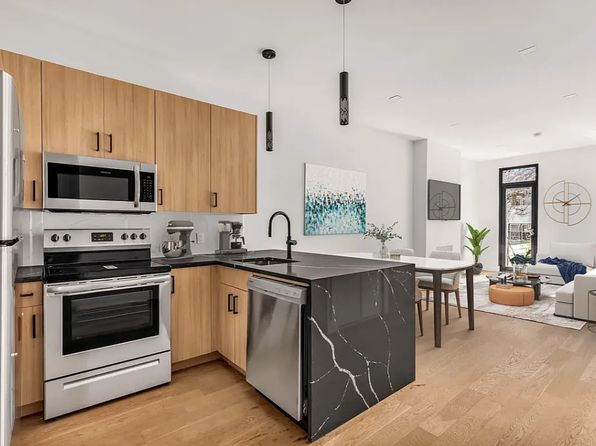 1194 Greene Ave #1A
