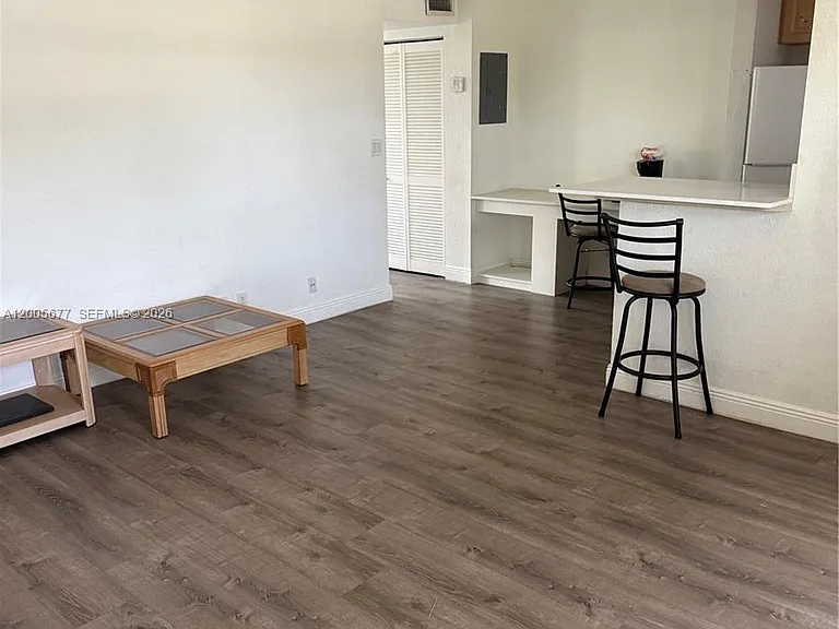 110 SE 2nd St #206 — Photo 3