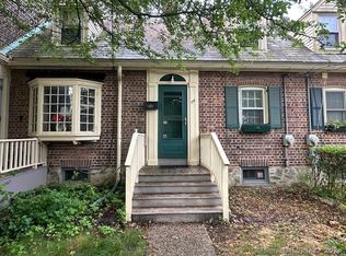 118 Sims St, Bridgeport, CT 06604