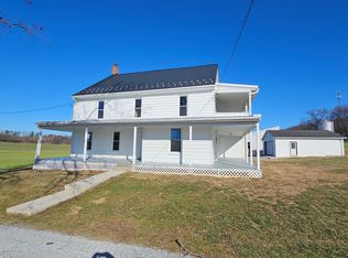 13907 Newcomer Rd, Hagerstown, MD 21742