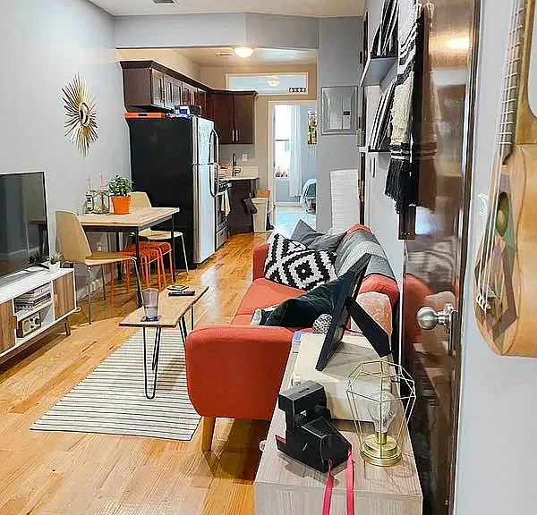39 Schaefer St #2L — Photo 3