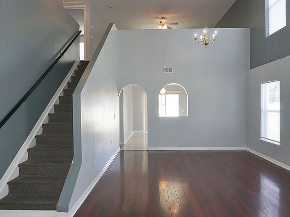 2nd image of 3935 Warbler Dr