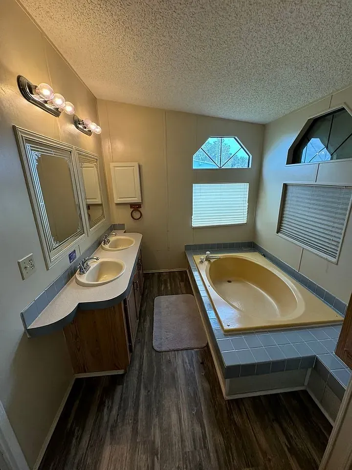 2 bed, 1424 sqft, $1,270 — Photo 3