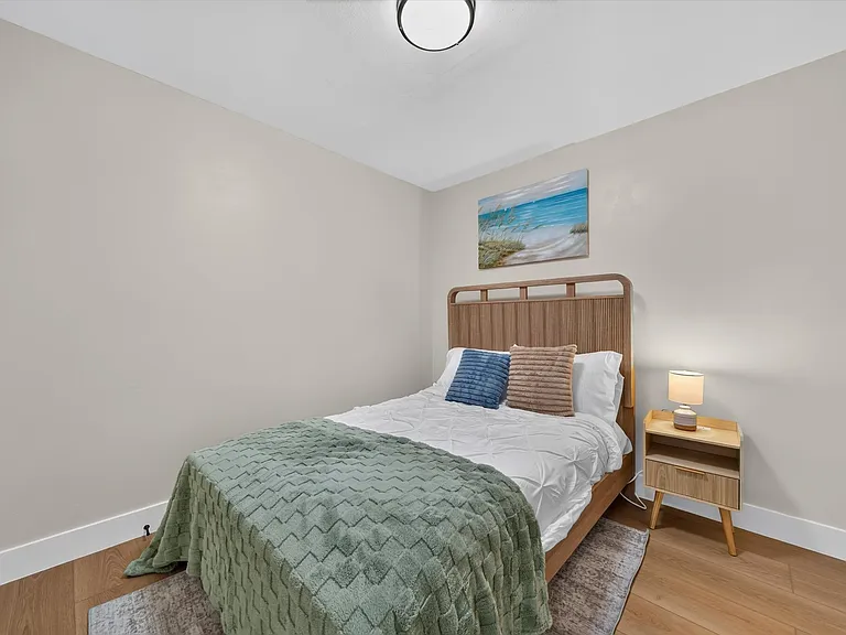 2115 E Hudson Ave — Photo 26