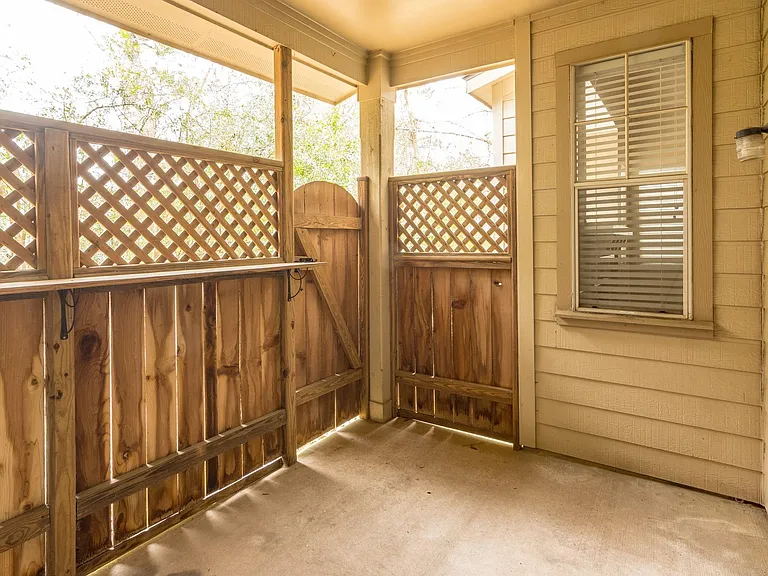 57 Scarlet Woods Ct — Photo 15