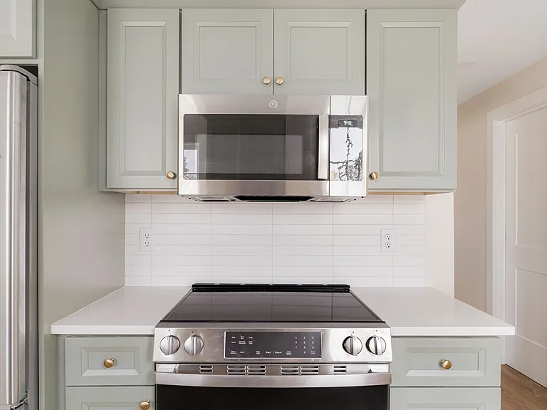 121 Fayette St #B — Photo 4