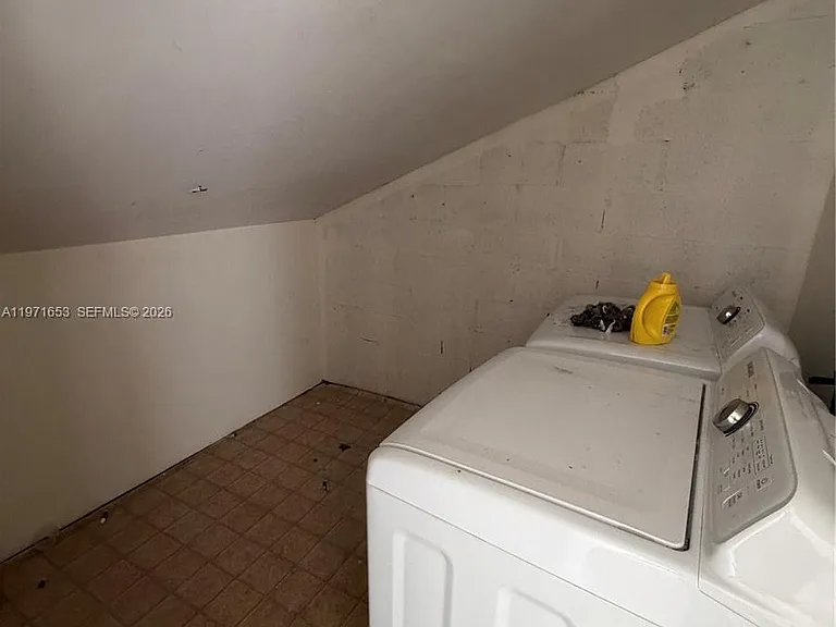 3655 NW 111th Ter — Photo 23