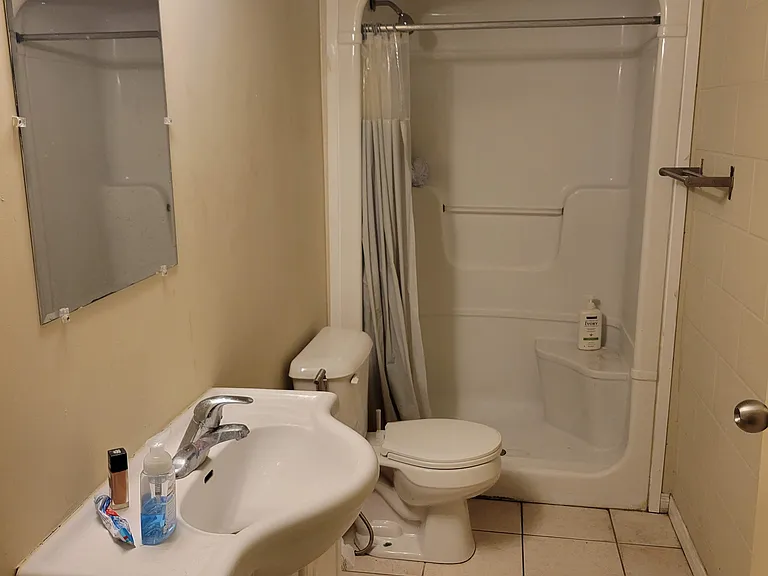 261 Lester St #204-2 — Photo 9