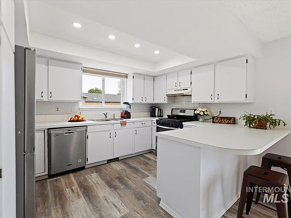 5th image of 2716 Polaris St