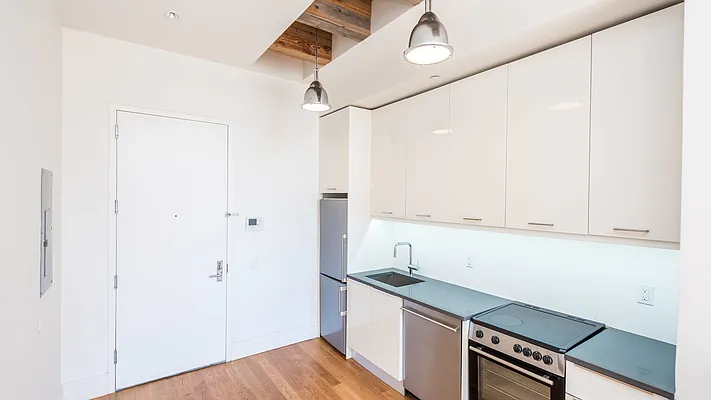 Rented by Nooklyn NYC LLC | media 61