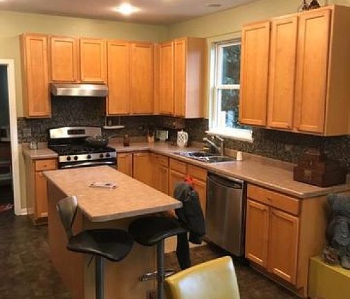 5th image of 1009 Ashbrook Cir