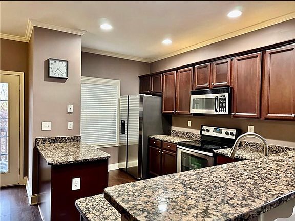 4th image of 2921 Ashlyn Pointe Dr