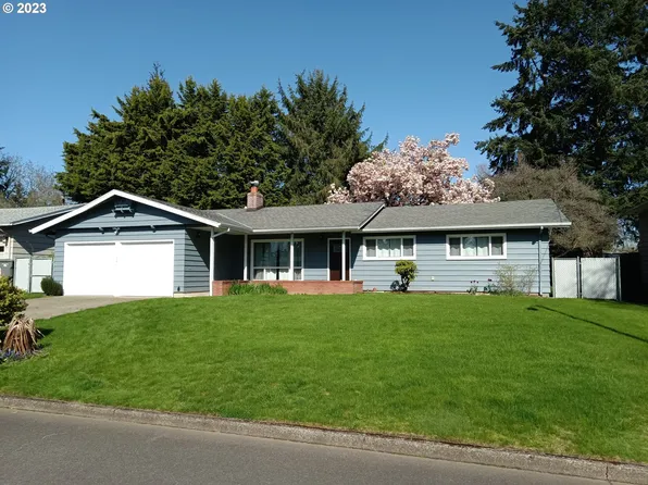 302 SE 111th Ave, Portland, OR 97216