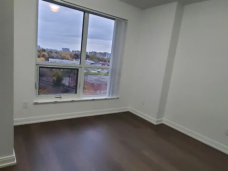 255 Village Green Sq #707 — Photo 10