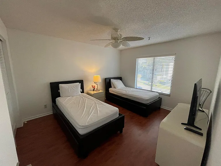 7473 Glendevon Ln #407 — Photo 23