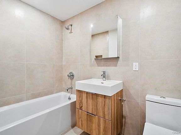 5th image of 256 Putnam Avenue #1