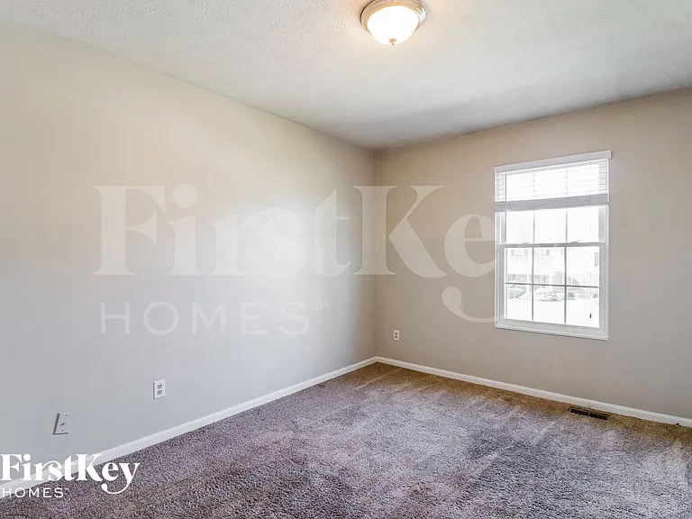 2214 Harmony Ct — Photo 11