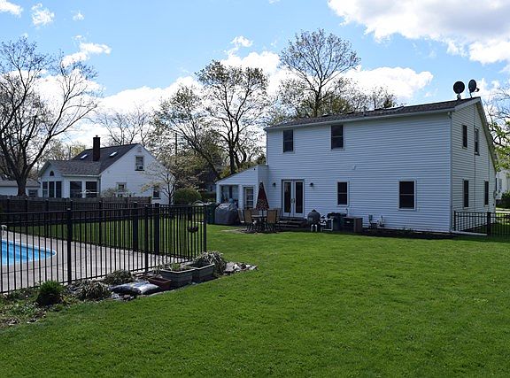 2nd image of 31 Barry St