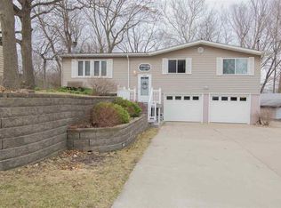2502 W 3rd St, Coal Valley, IL