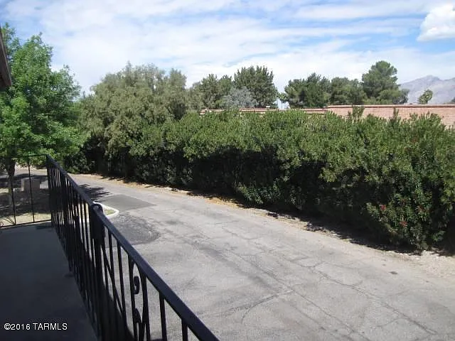 6533 E Calle La Paz #D — Photo 10