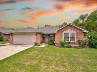 1700 Parkridge Dr, Norman, OK 73071