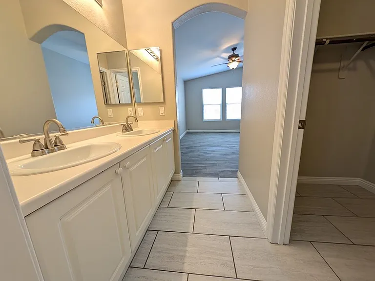 8708 Tomnitz Ave #101 — Photo 19