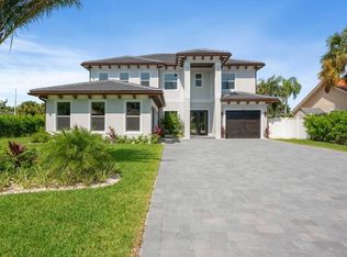 12861 S Shore Dr, Palm Beach Gardens, FL 33410