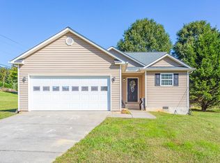 4230 Spring Valley Dr, Cohutta, GA 30710