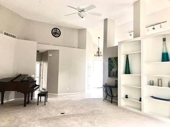 Vaulted family room