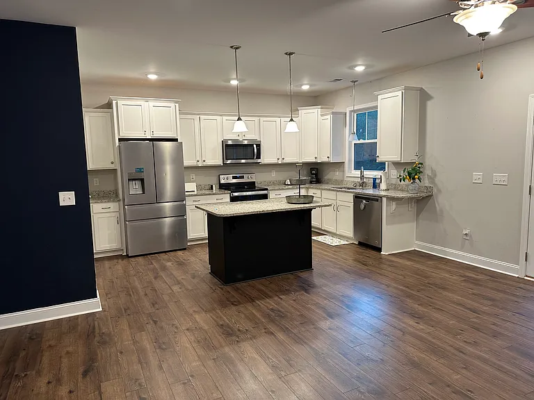 112 Honey Hill Ln — Photo 3