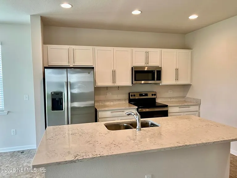 12591 Lake Taylor Ln — Photo 7