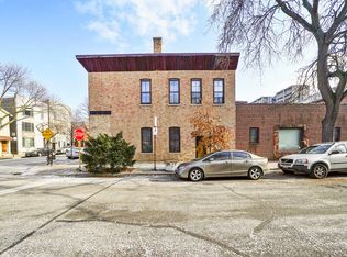 1021 W Polk St, Chicago, IL 60607