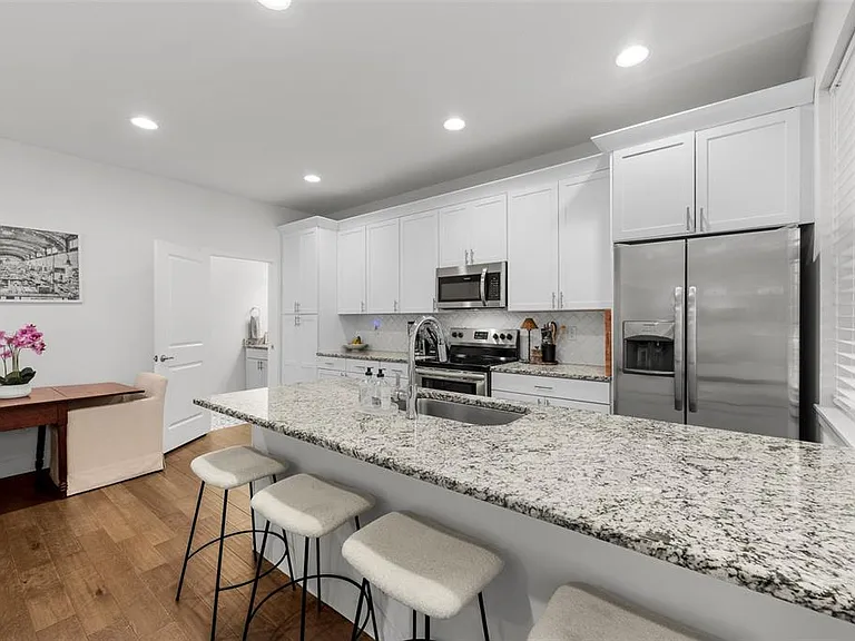 6615 S Manhattan Ave #3 — Photo 11