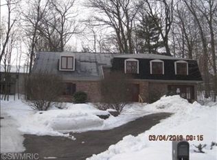 4721 Ridgeland Ct SW, Wyoming, MI 49519